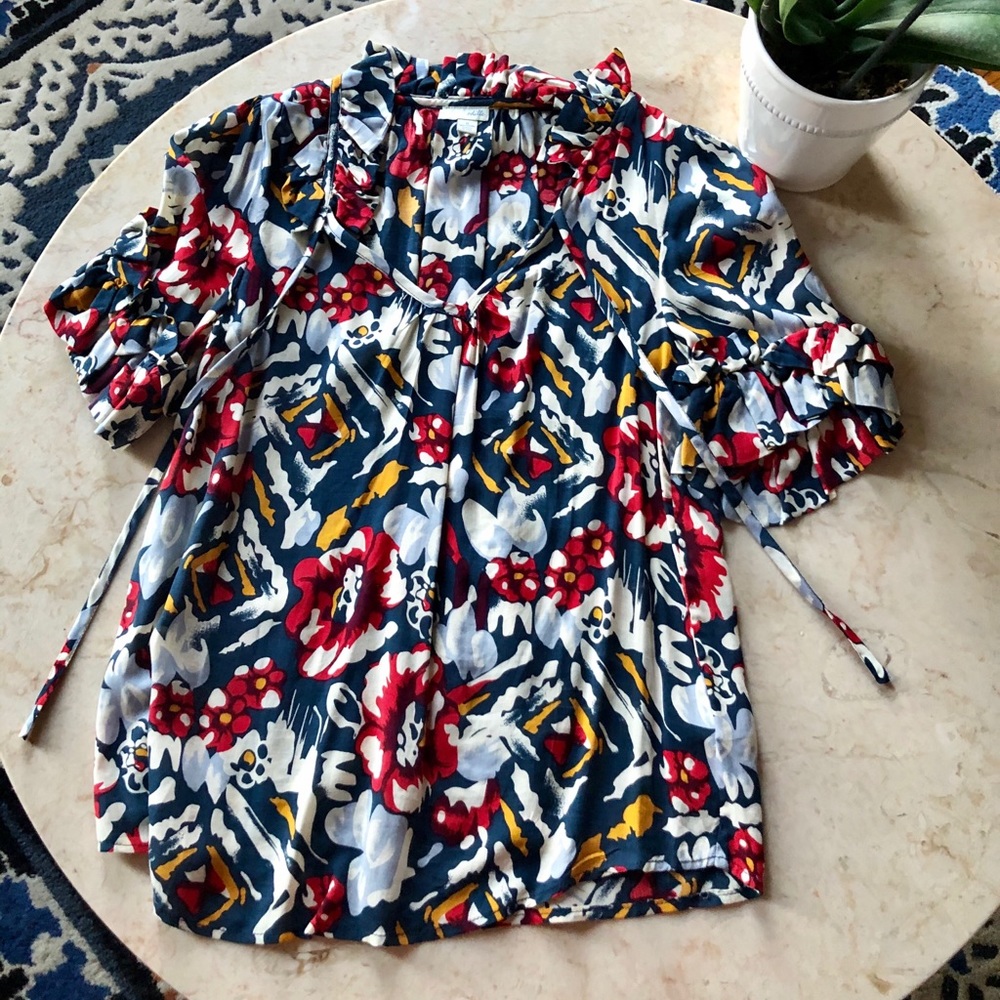 Floral Anthropologie blouse